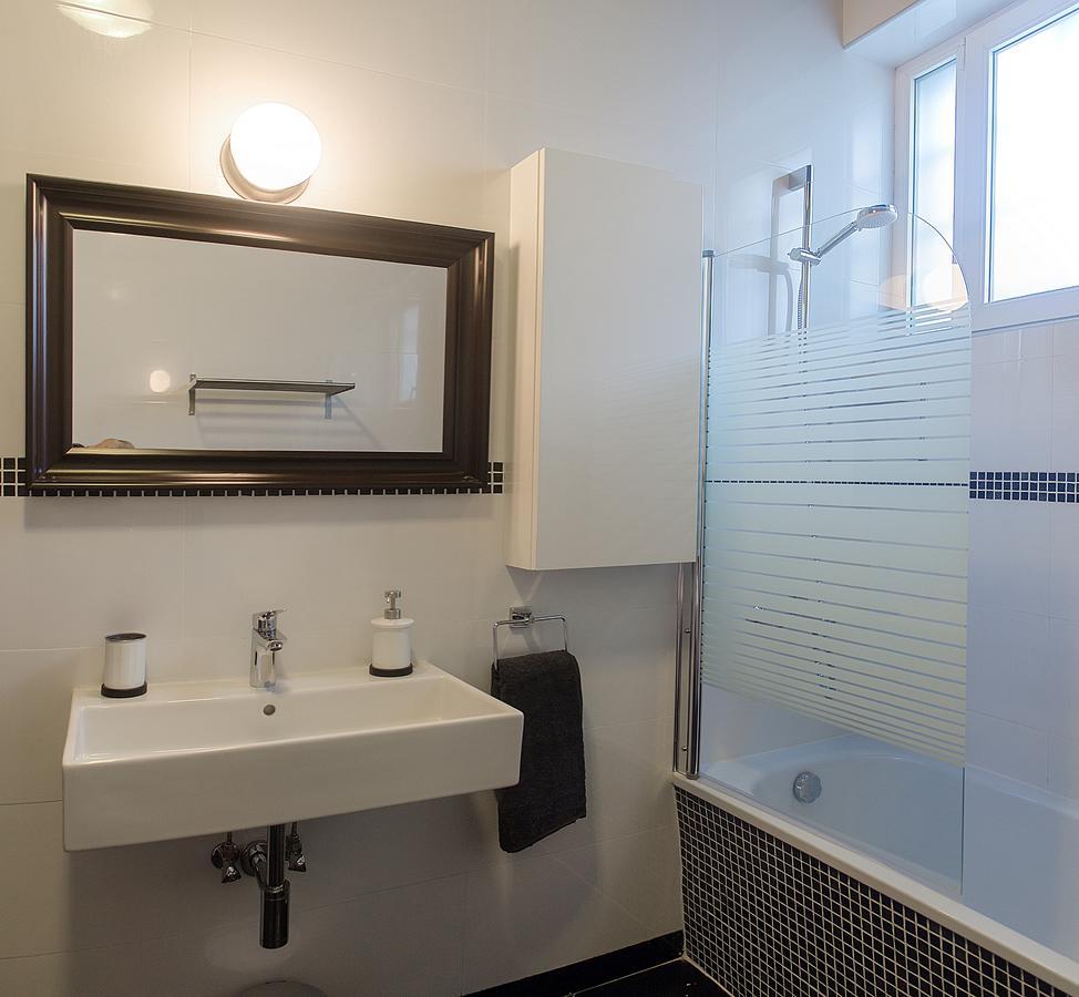 Tiflislux Apartment - Old City Philarmonic Екстериор снимка