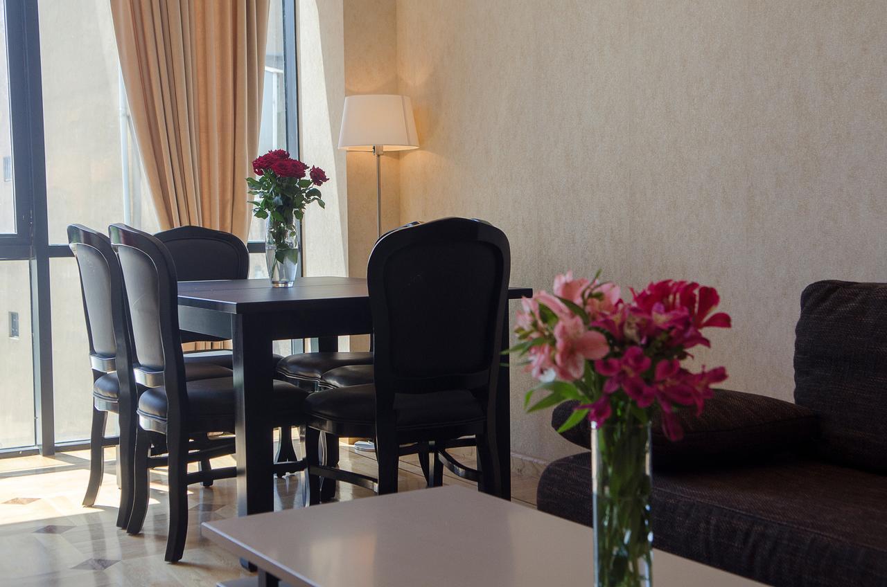 Tiflislux Apartment - Old City Philarmonic Екстериор снимка