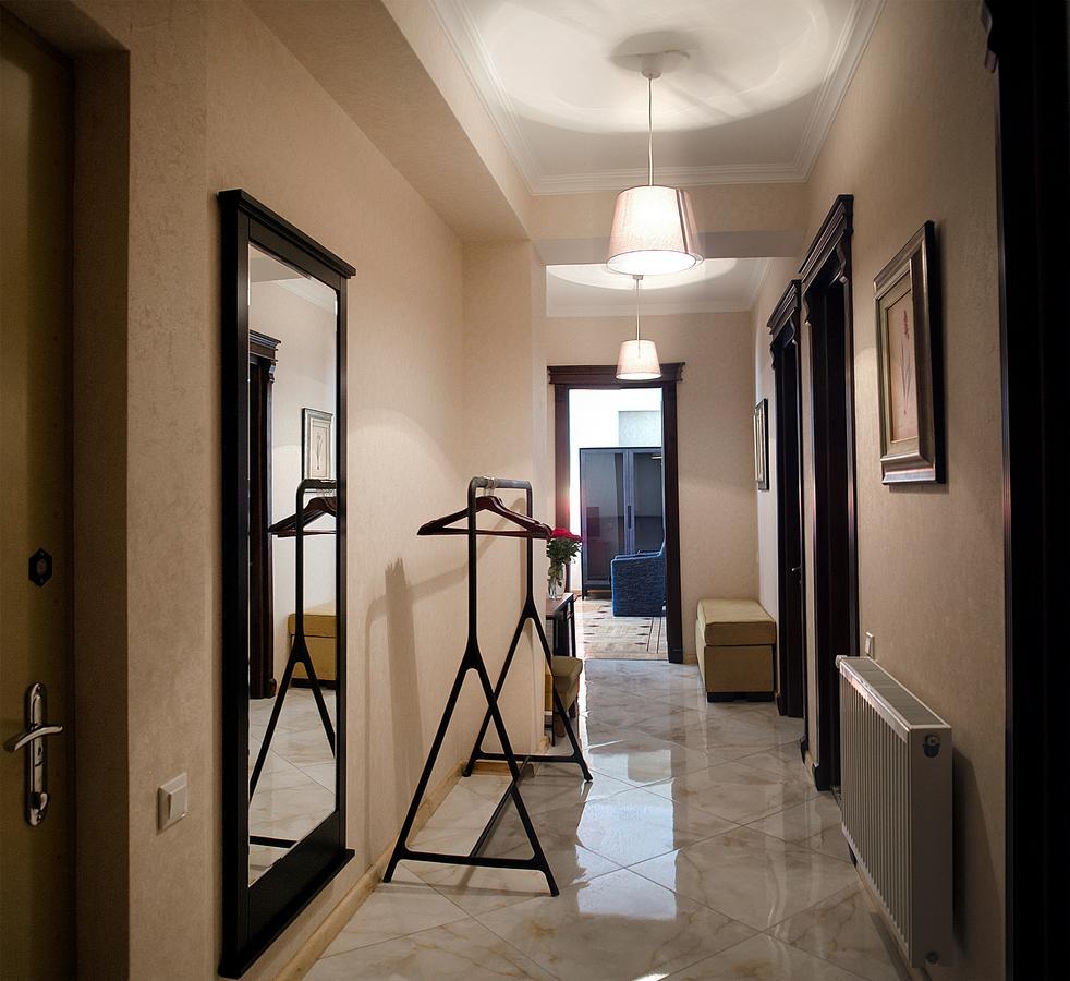 Tiflislux Apartment - Old City Philarmonic Екстериор снимка
