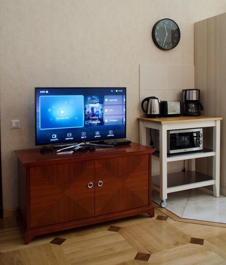 Tiflislux Apartment - Old City Philarmonic Екстериор снимка