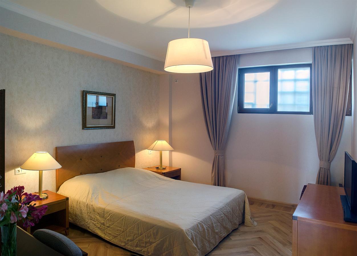 Tiflislux Apartment - Old City Philarmonic Екстериор снимка